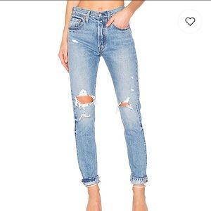 LEVI’S 501 IN OLD HANGOUTS